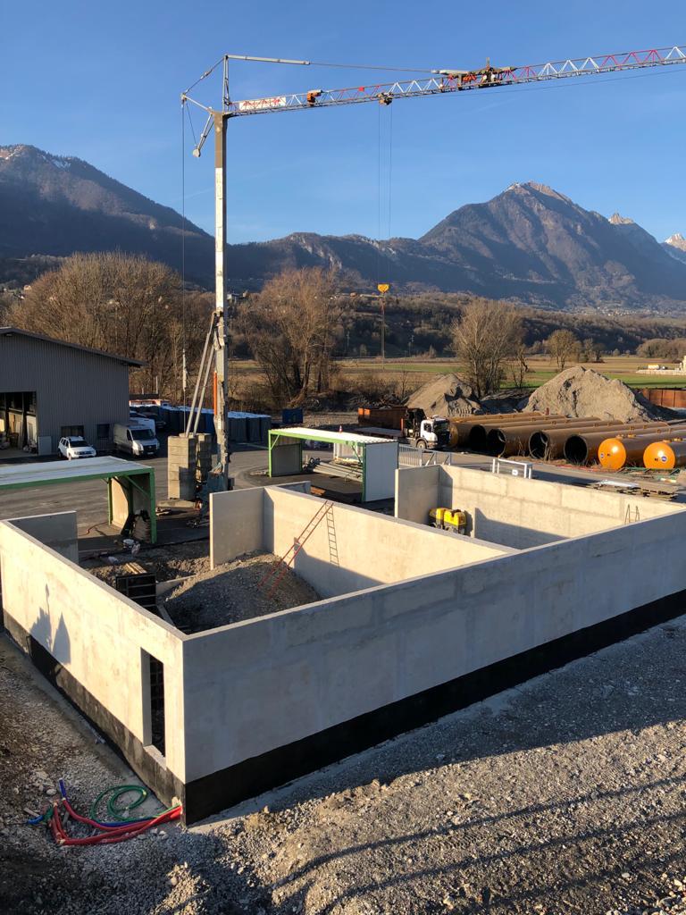 photo de travaux de murs en béton pour la construction d'une maison